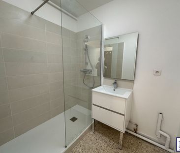 Location Appartement 1 pièce 31m² - Photo 3