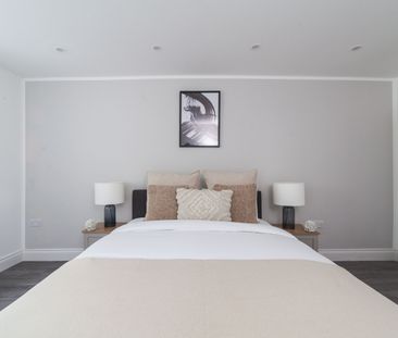 2 Bed Flat, Llanvanor Road, NW2 - Photo 1