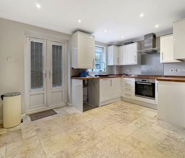 2 bedroom terraced house to rent - Photo 4