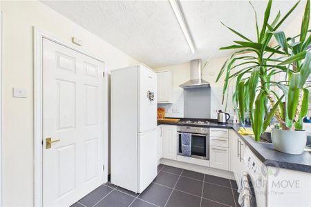 2 bedroom end of terrace house to rent - Photo 5