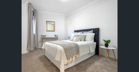 3 Bedroom Apartment - Photo 2