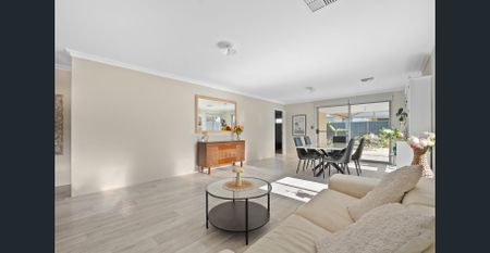 Welcome to 7 Relucent Way, Baldivis - a stunning 3-bedroom, 2-bathroom house - Photo 5