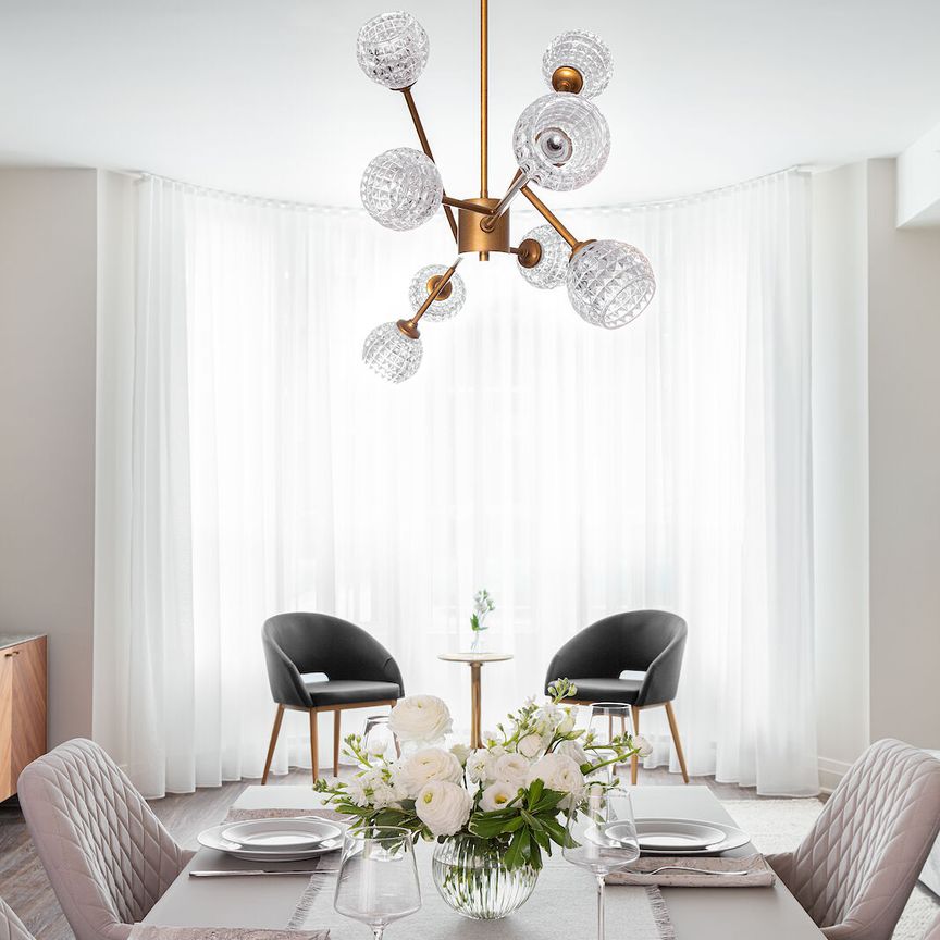 5885 Cavendish Boulevard, Montréal, QC - Photo 1