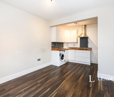 1 bedroom apartment to rent Garlands Road, Redhill, Surrey, RH1 - Photo 5