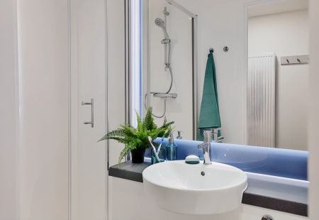 Copper Ensuite - Photo 2