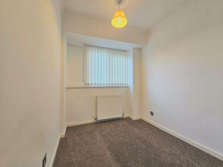 3 bedroom detached house to rent - Photo 3