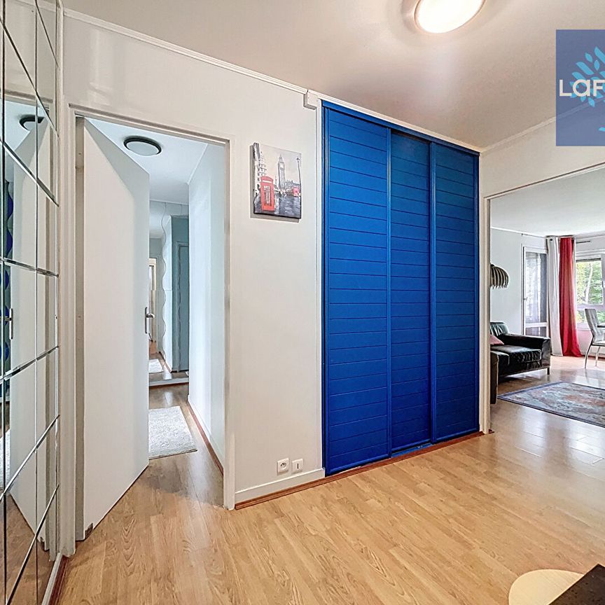 Apartment - Photo 1