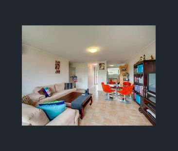 “Charming 2-Bedroom House in Moorooka” - Photo 5