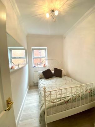 2 Bed Flat, Woodside Park Road, N12 - Photo 1