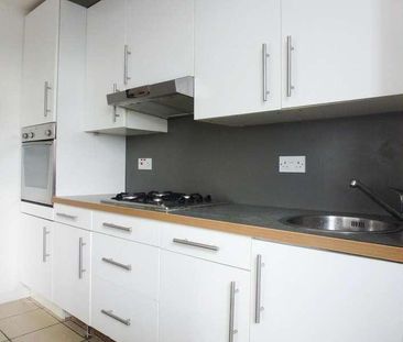 Staines Road West, Sunbury-on-thames, TW16 - Photo 4