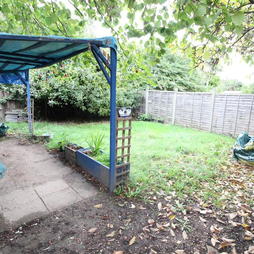 Westbury Road, Feltham - Photo 2