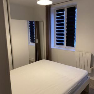 Appartement T2 MEUBLE - PROXIMITE REPUBLIQUE BEAUX-ARTS - Photo 2