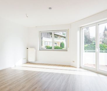 Schick renovierte Erdgeschosswohnung mit Garten in toller Lage der ... - Photo 3