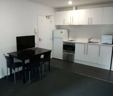 Fully Furnished 1Bed room Apartment on Upper Queen - rent including... - Photo 6