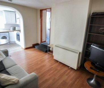 Wallisdown Road, Poole, BH12 - Photo 6