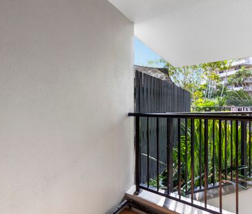 3/75 Thorn Street, Kangaroo Point QLD 4169 - Apartment For Rent | D... - Photo 4