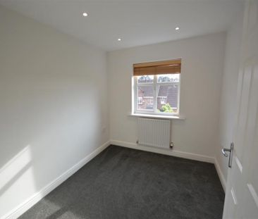 3 Bedroom Mews To Let - Photo 3