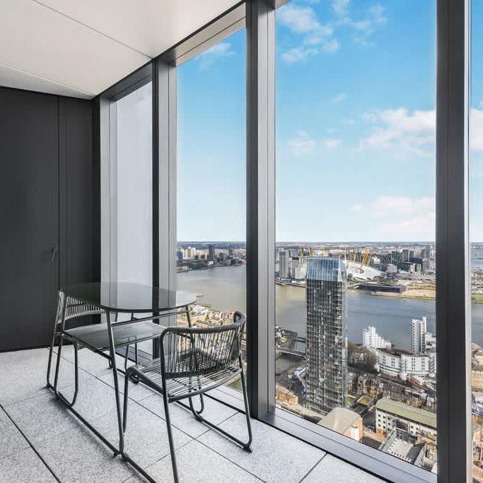 Amory Tower, Marsh Wall E14 - Photo 1