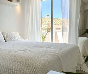 3 bedroom luxury Townhouse for rent in Nueva Andalucia, Andalusia - Photo 6