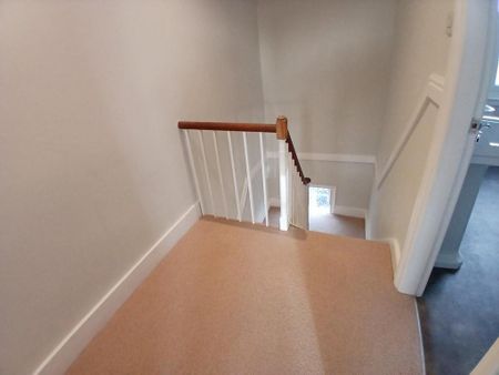 2 bedroom terraced house to rent - Photo 4