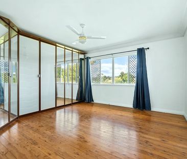 Charming home with creative studio space! - Photo 2