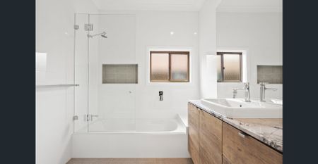 Freshly Renovated 3‑Bedroom Home With Stunning Lakefront Views - Photo 4