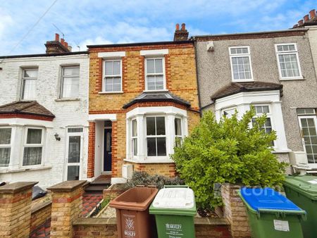 3 bedroom terraced house to rent - Photo 4