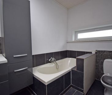 INSTAPKLARE RIJWONING MET 3 SLAAPKAMERS - Photo 2