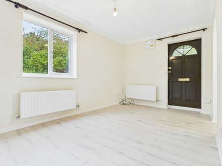 End of terrace house to rent on - Photo 2