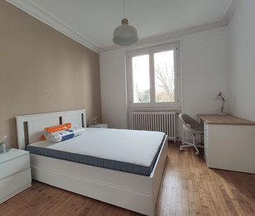 Location Maison 1 pièce 126m² - Photo 2