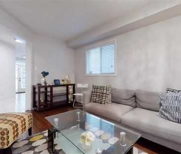 For Lease - 3256 Equestrian Crescent Unit# UPPER, Mississauga, Ontario - Photo 4