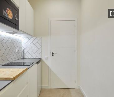 Piso de alquiler en El Raval - Photo 2