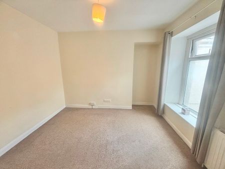 Seaview Terrace, Swansea - Photo 4
