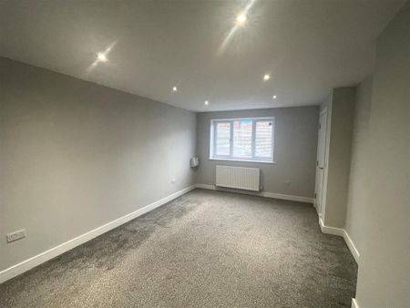 4 bedroom house to rent - Photo 3