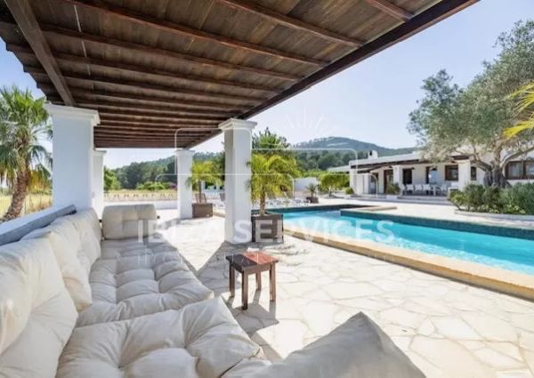 Long term rental villa in Sa Caleta