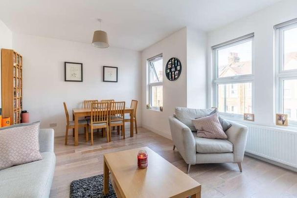 Boundary Road, Colliers Wood, SW19 - Photo 1