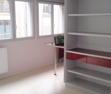 STUDIO - QUARTIER GRASLIN - SURFACE 29 M² - Photo 4