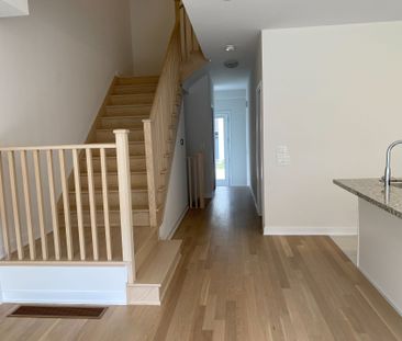 For Lease - 36 John Canning Way, Markham, Ontario - Photo 6