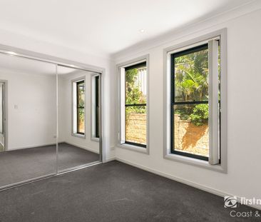 Low-Maintenance Single level Living - Photo 2