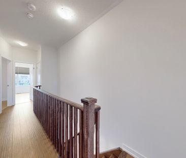 For Lease - 215 Salterton Circle, Vaughan, Ontario - Photo 5