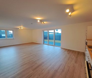 Energieeffiziente Erdgeschosswohnung mit Garten und Einbauküche - Photo 2