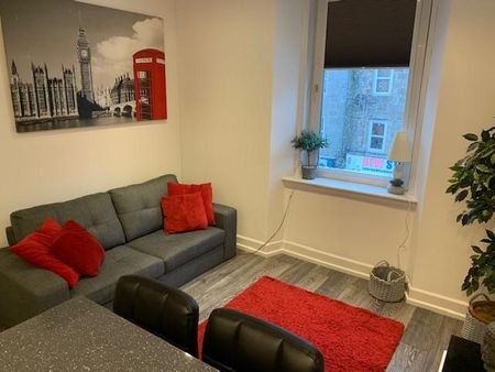 2 bedroom flat to rent - Photo 2
