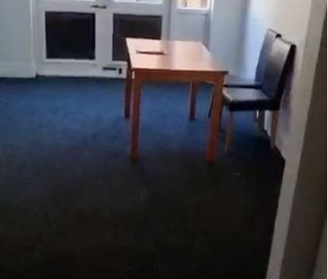 2 bedroom flat share to rent - Photo 1