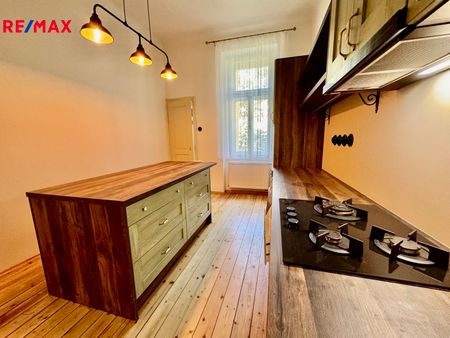 Pronájem bytu 3+1 v osobním vlastnictví 97 m², Praha 3 - Vinohrady - Photo 3