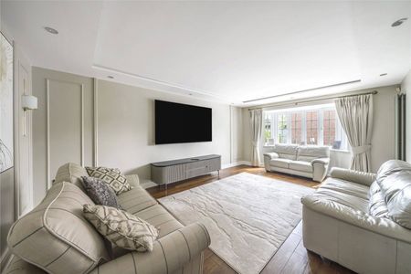 Willow Close, Chertsey, Surrey, KT16 - Photo 5