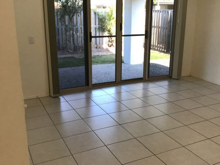 Fully Air-Conditioned Large Home - Photo 3