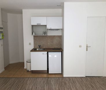 Location Appartement 1 pièce 21m² - Photo 2