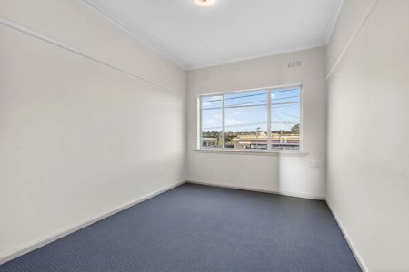 Great Location - Photo 5