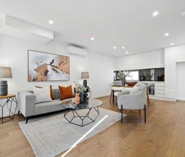 Modern Living in the Heart of Essendon - Photo 4