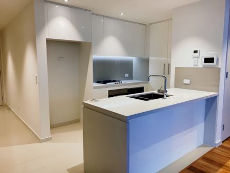 2 bed 2 bath - Photo 5